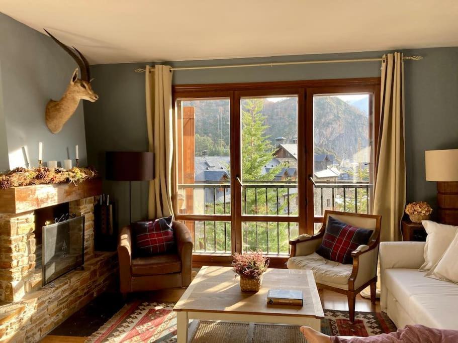 Elegante Apartamento En Escarrilla Con Vistas Al Valle Buitenkant foto